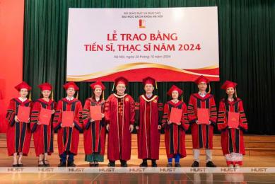 Đừng bỏ lỡ địa chỉ thuê áo tốt nghiệp đại học bách khoa uy tín tại Hà Nội