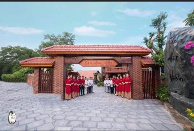 Kinh nghiệm chọn lựa đối tác may áo dài lễ tân đồng phục nhà hàng