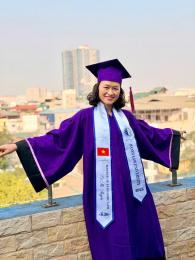 Duyên Hà bán và cho thuê áo thạc sĩ Đại học Luật uy tín, chất lượng