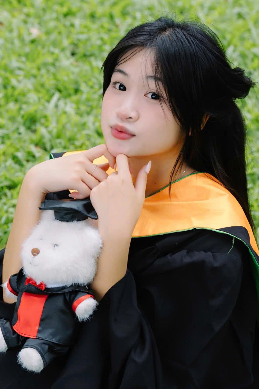 3 lý do nên thuê áo cử nhân FPT tại Duyên Hà