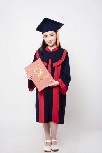 Áo cử nhân tiểu học CNTH004