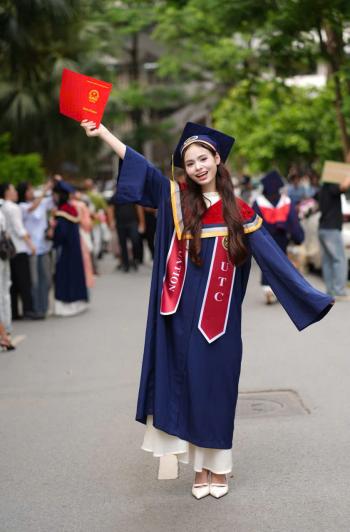 sash tốt nghiệp tại Duyên Hà