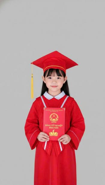 mẫu áo cử nhân mầm non phối đỏ hot nhất 2026