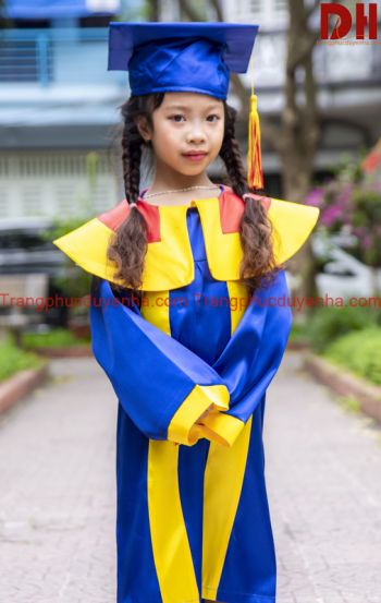 Áo cử nhân mầm non CNMN019