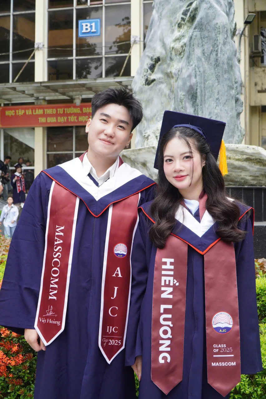 In sash kỷ yếu theo yêu cầu