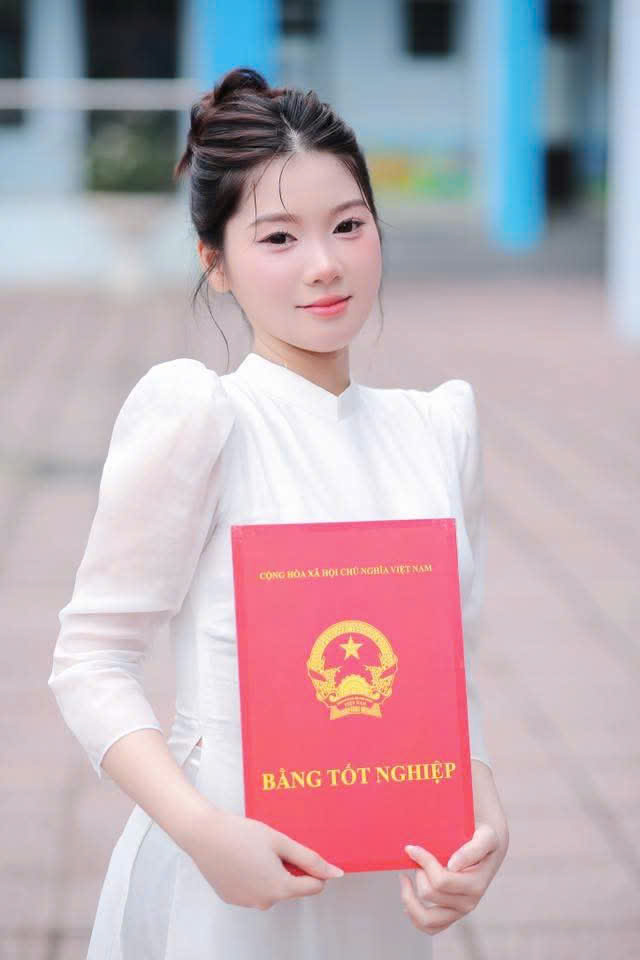 cho thuê áo dài kỷ yếu