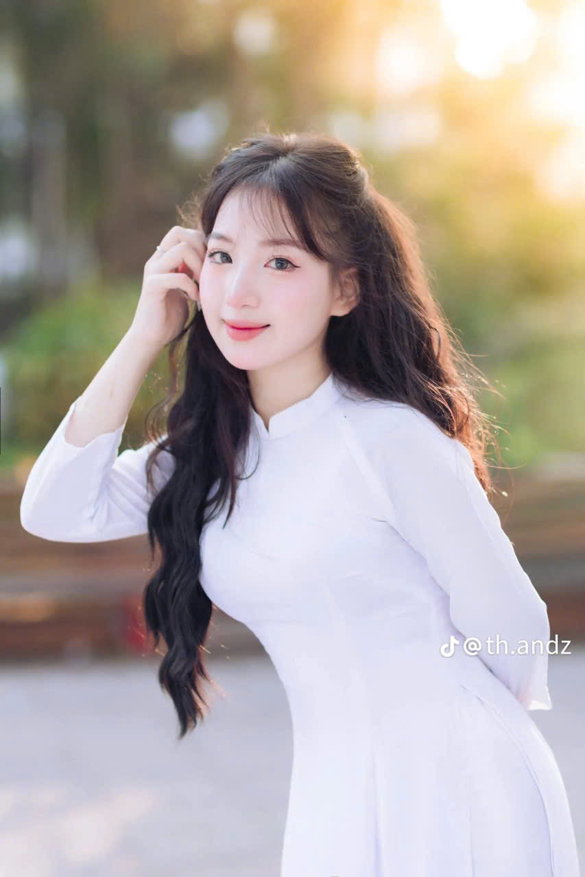 thuê áo dài kỷ yếu