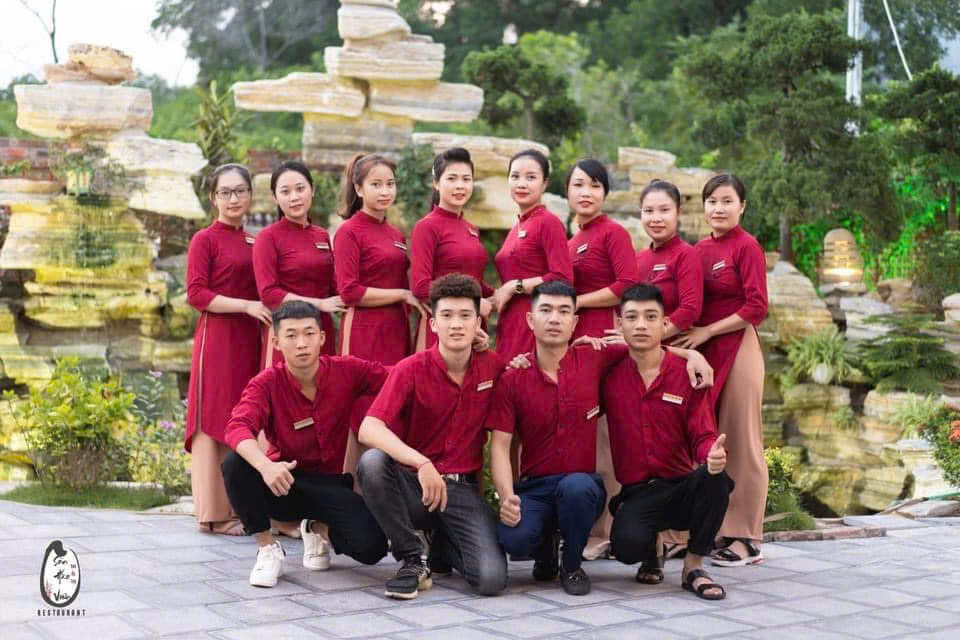 áo dài lễ tân spa