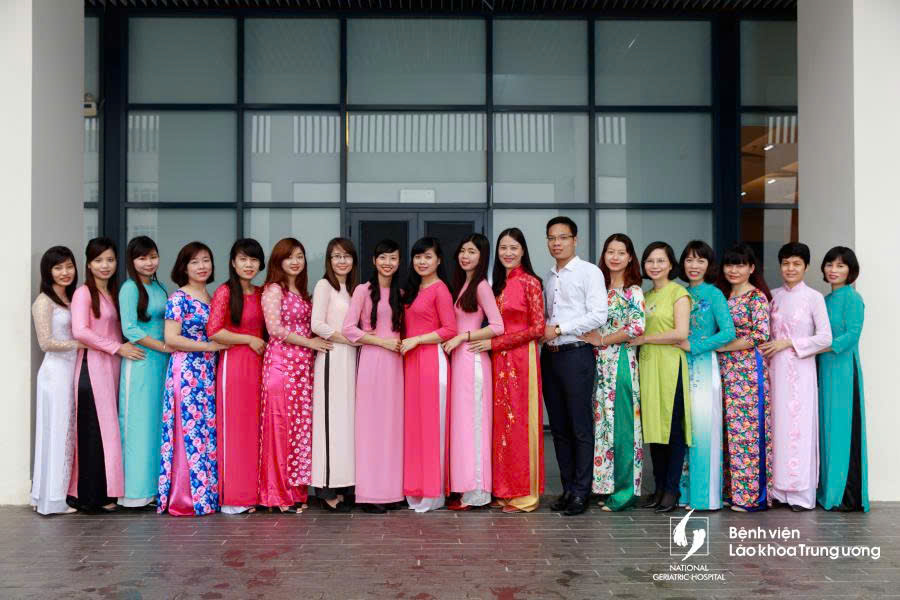 Áo dài đồng phục công sở