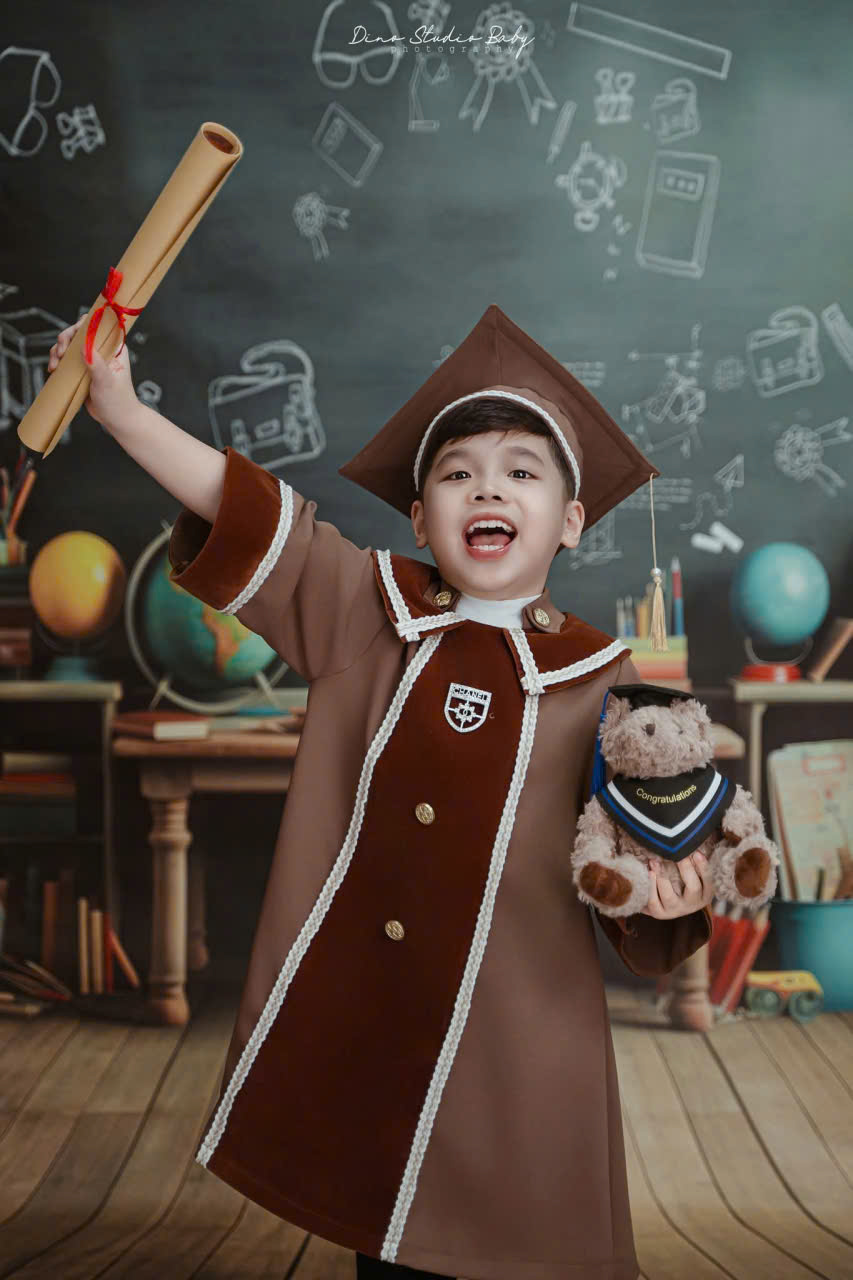 Áo cử nhân mầm non Hàn Quốc