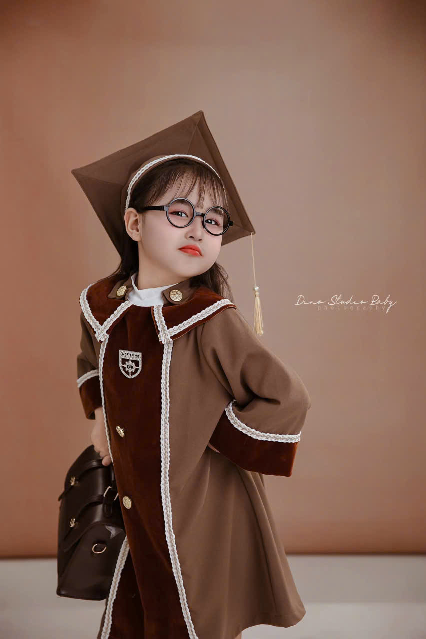 Áo cử nhân mầm non Hàn Quốc