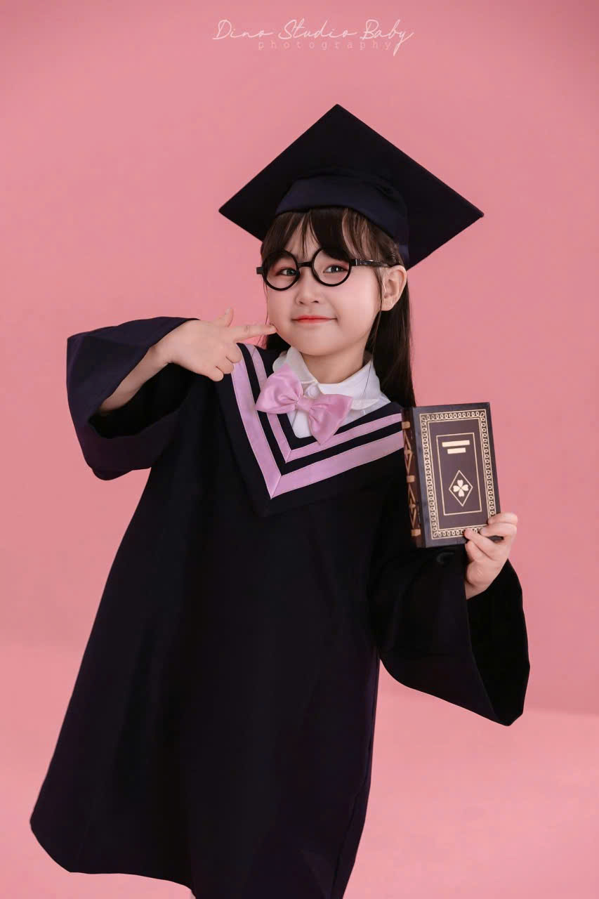 Áo cử nhân mầm non Hàn Quốc