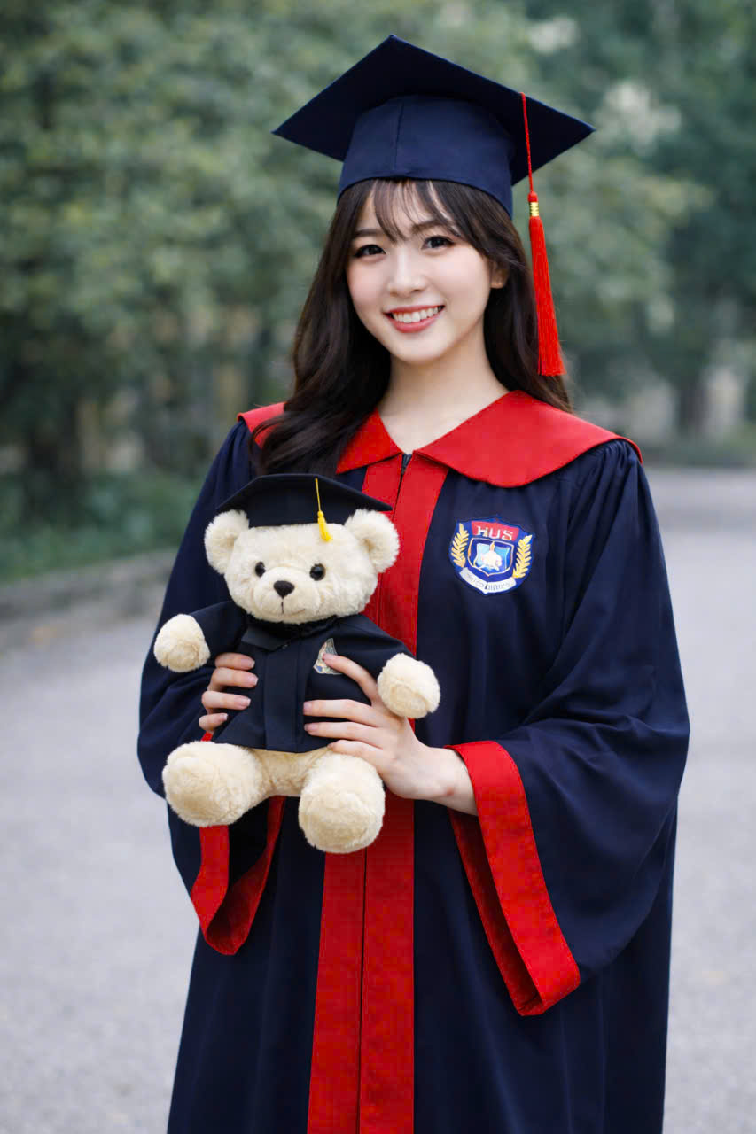 Bán và cho thuê áo cử nhân Đại học Khoa học tự nhiên