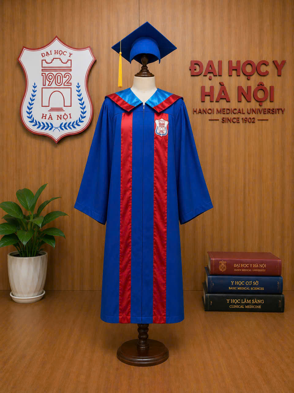 thuê áo cử nhân HMU